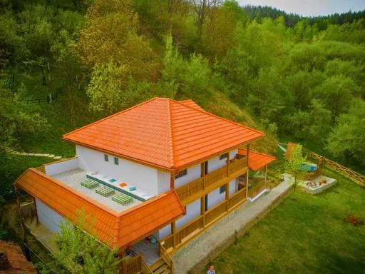 Casa Lila văzută de sus